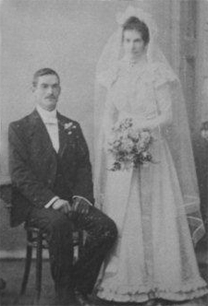 Robert & Minnie on their wedding day 1898