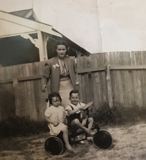 Margaret with Doris and Robert